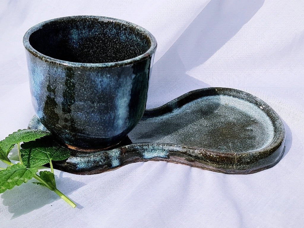 Integrated Cup and Saucer